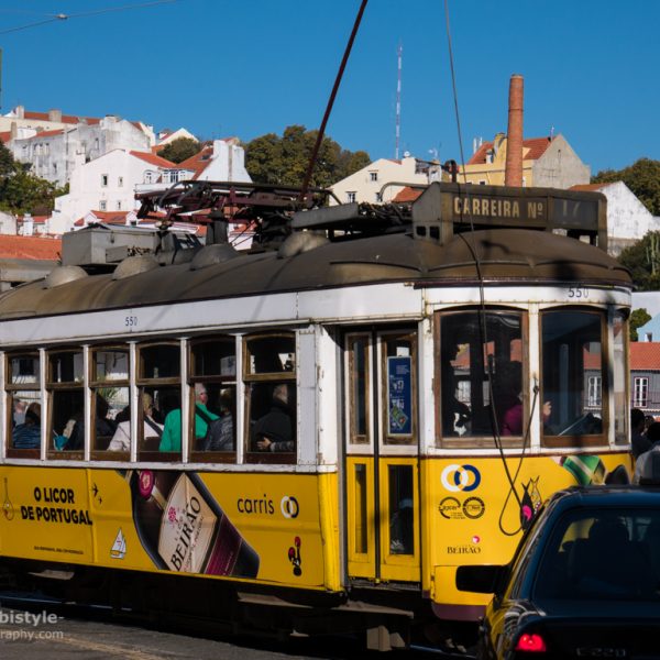 Lissabon gelbe Straßenbahn